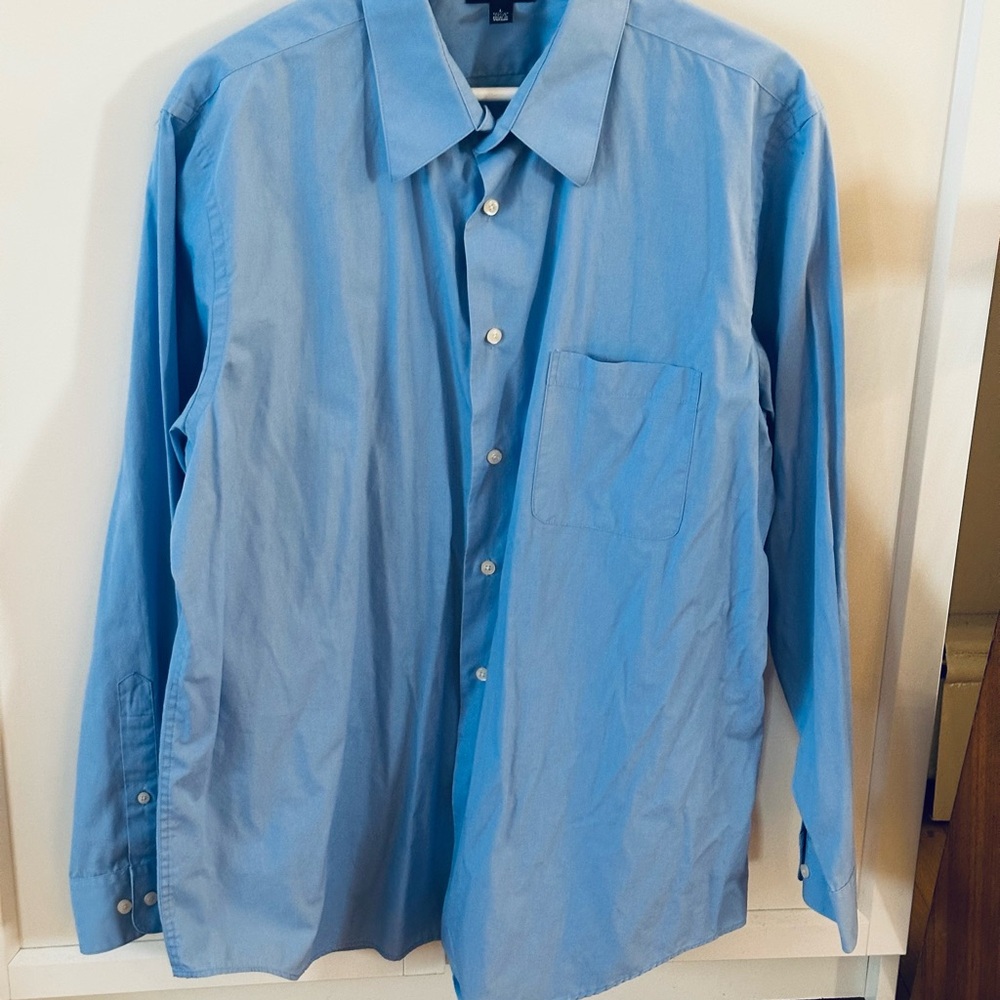 Croft & Barrow Men's Blue Dress Shirt